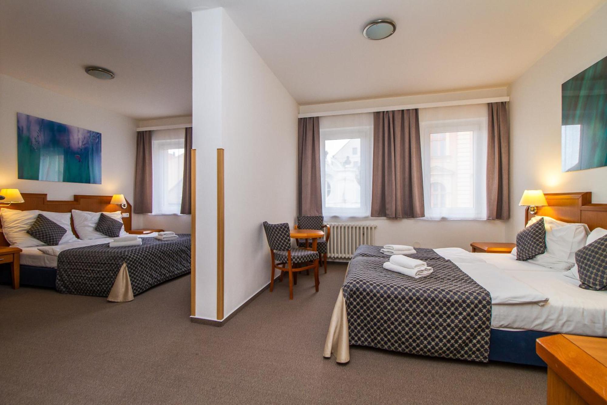 Lh Hotel Medinek Old Town Kutná Hora Dış mekan fotoğraf