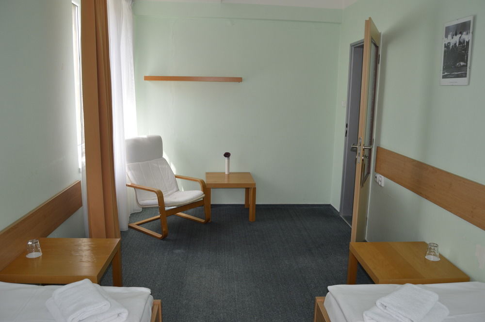 Lh Hotel Medinek Old Town Kutná Hora Dış mekan fotoğraf