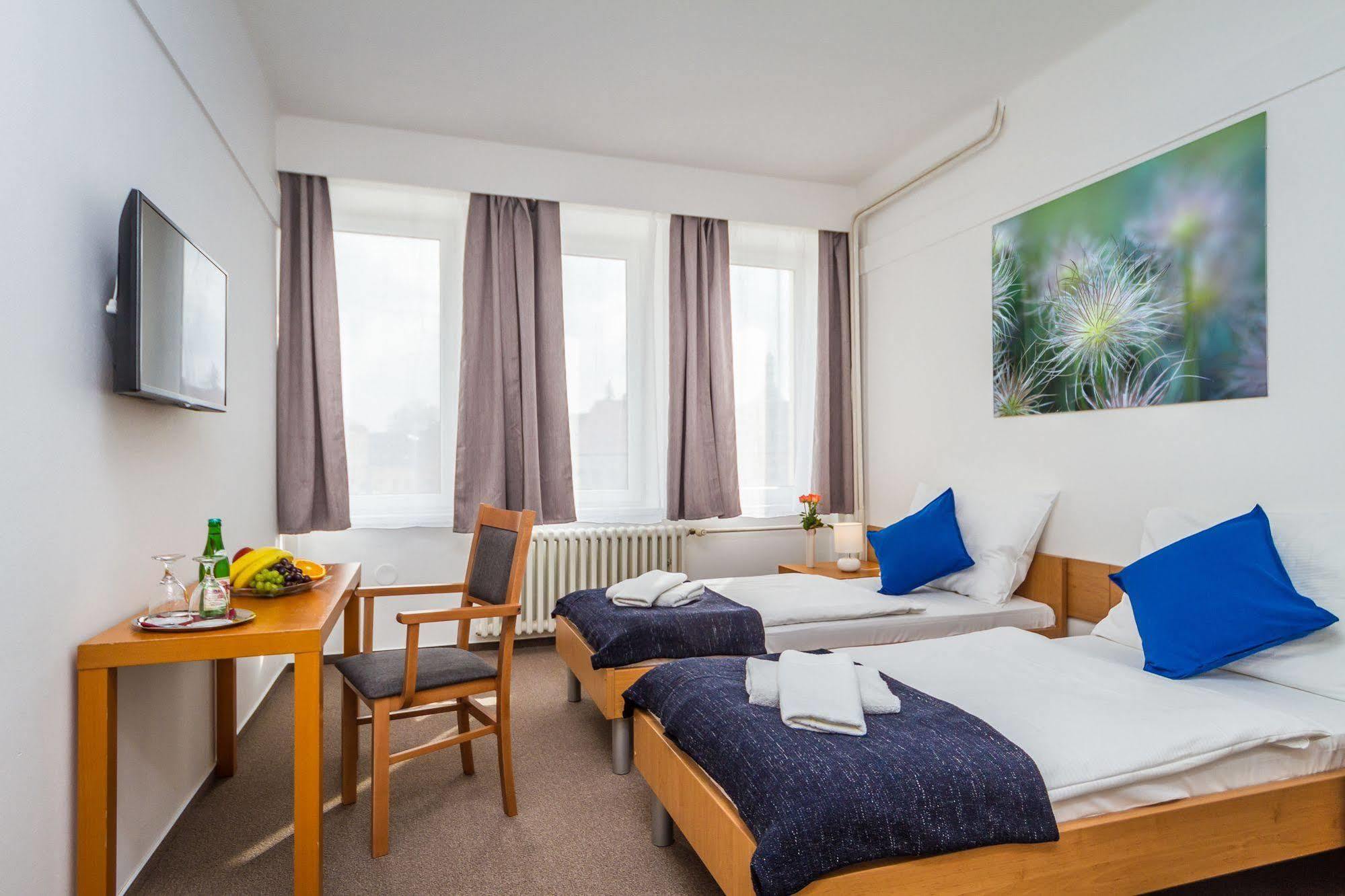 Lh Hotel Medinek Old Town Kutná Hora Dış mekan fotoğraf