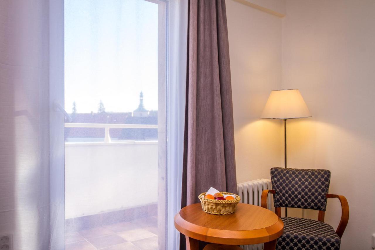 Lh Hotel Medinek Old Town Kutná Hora Dış mekan fotoğraf