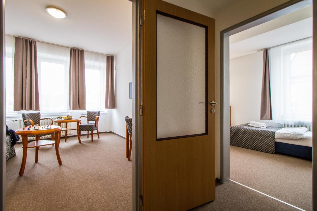 Lh Hotel Medinek Old Town Kutná Hora Dış mekan fotoğraf