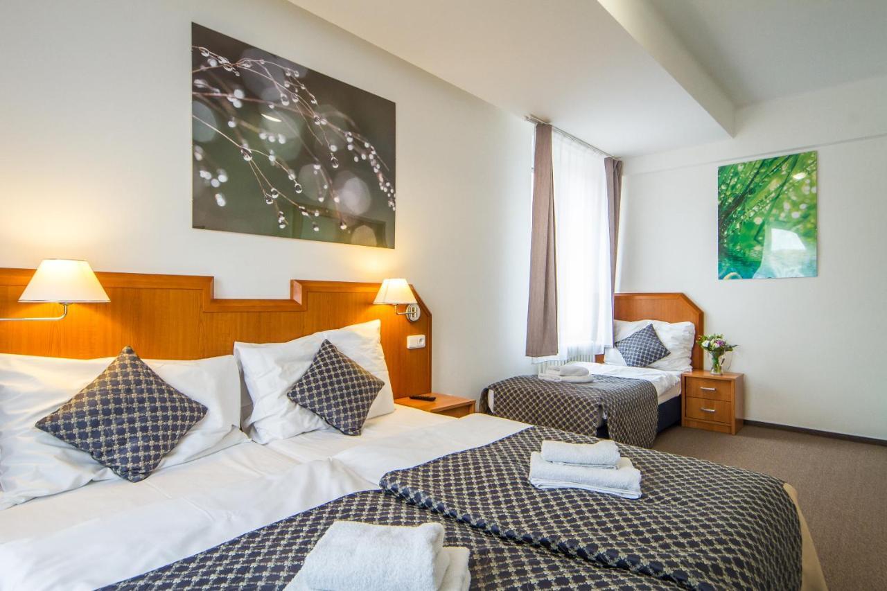 Lh Hotel Medinek Old Town Kutná Hora Dış mekan fotoğraf