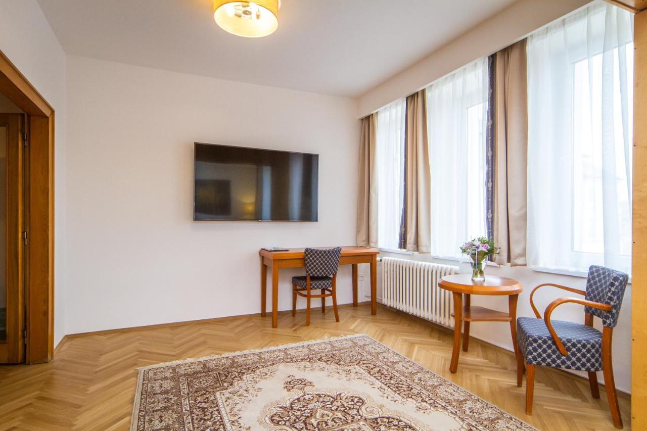 Lh Hotel Medinek Old Town Kutná Hora Dış mekan fotoğraf